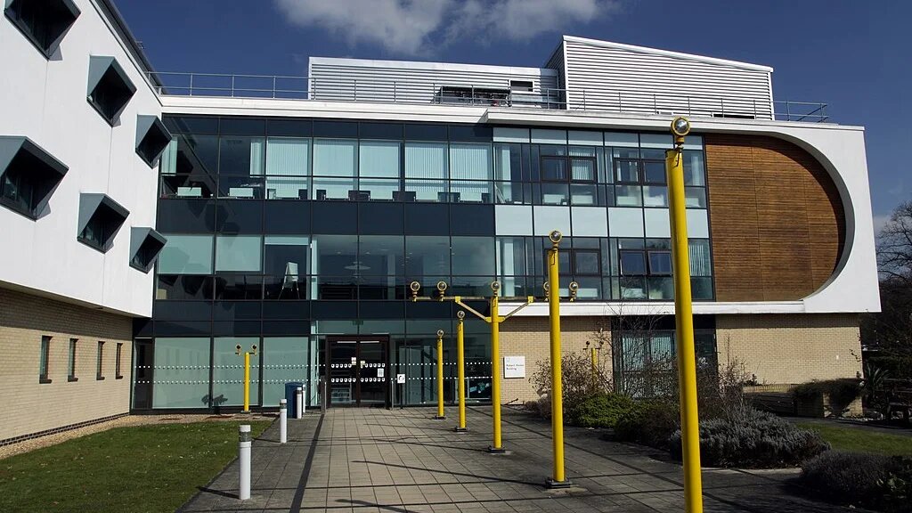 The Robert Hooke Building at the Open University campus in Milton Keynes, spring 2013 (Wikimedia Commons)